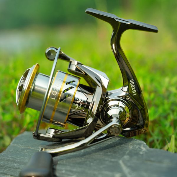 FISHINGHUB  LQ Drag System 10kg Max Grey Golden Fishing Reel - Image 2